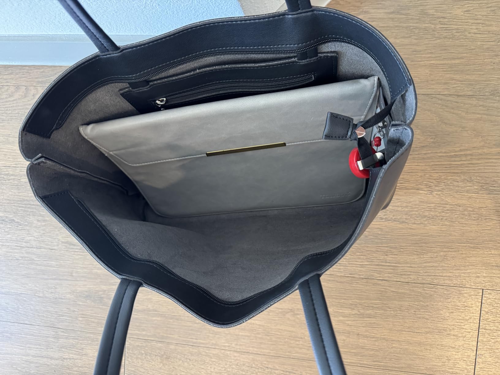 City Tote | Compact & Stylish Shoulder Bag